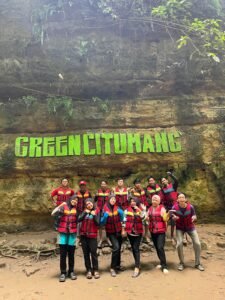 Family Gathering SMK YPIA Cimanggu 2025 Body Rafting Citumang 5